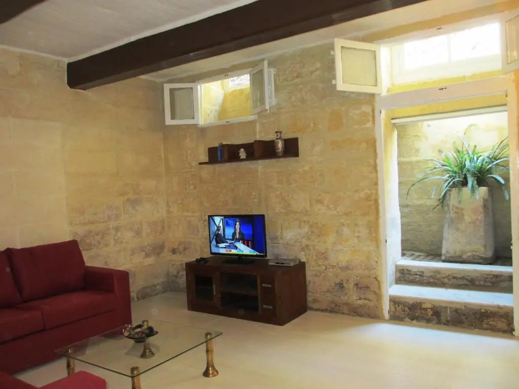 Sapphire Residences - Apartments & Penthouse In Central Sliema By Shortletsmalta
