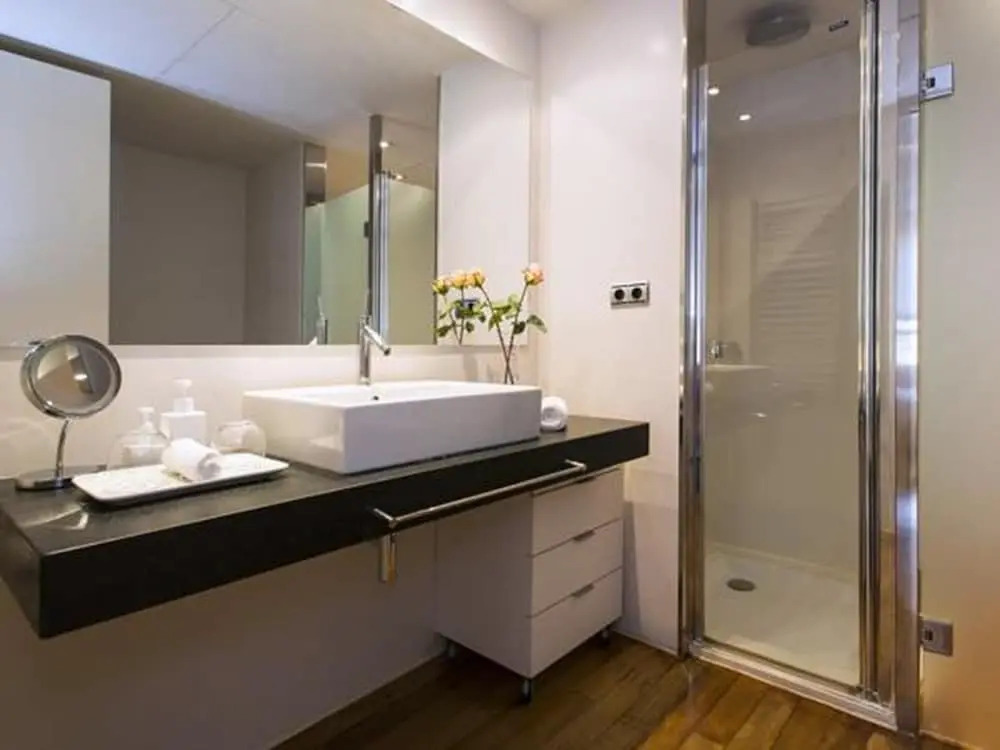 Fewdays Barcelona Apartments