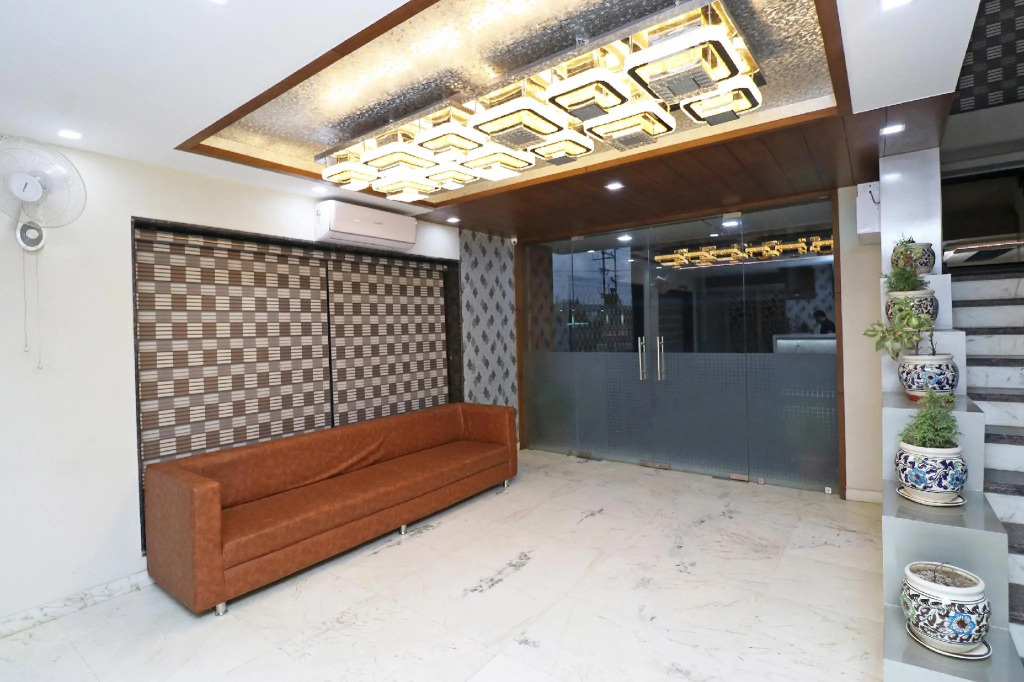 OYO 43274 Hotel Sonar Gaon