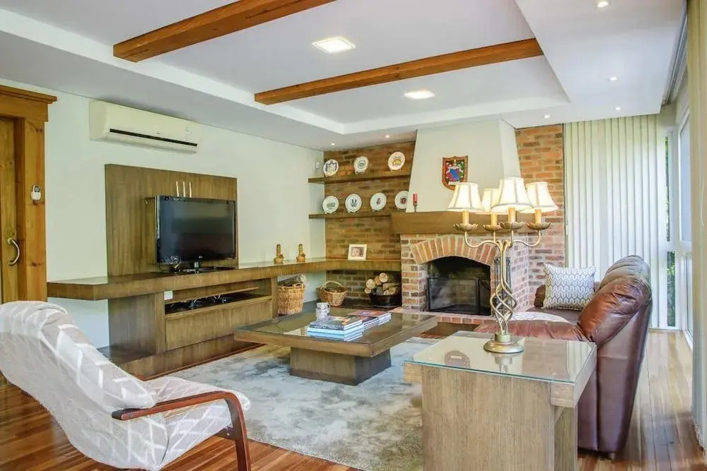 Linda Casa De 3 Quartos Em Condominio Exclusivo De Gramado