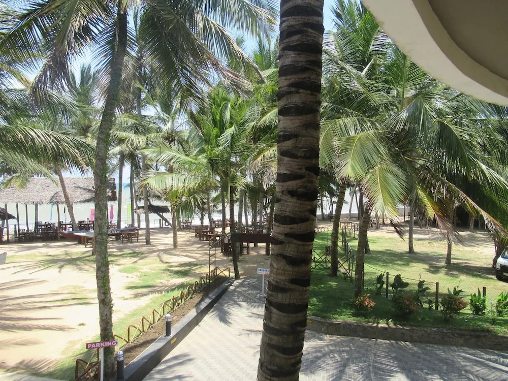 Sand Bank Hotel & Restaurant