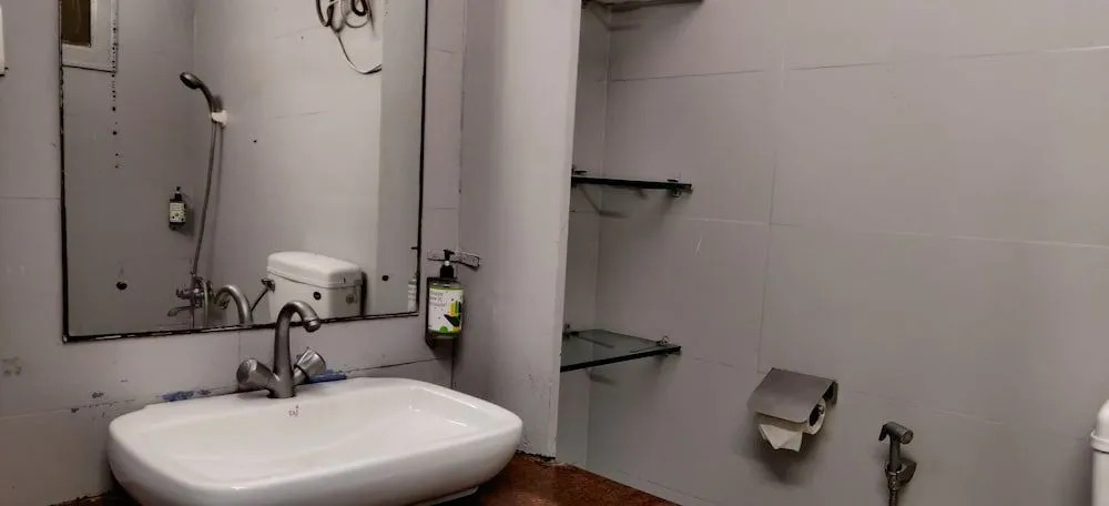 City Stay Hotel