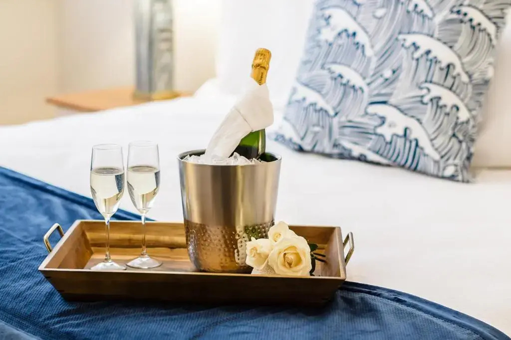 Winthrop Beach Inn and Suites Boston Logan Airport