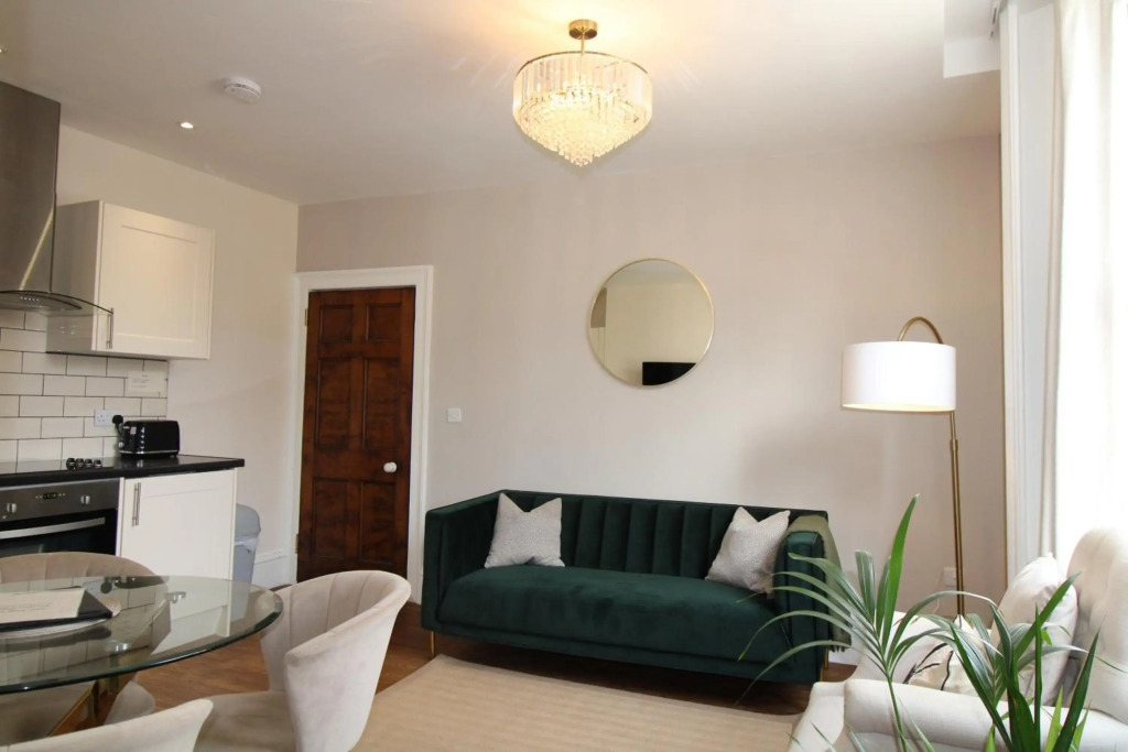 Sterling House @ Short Stays