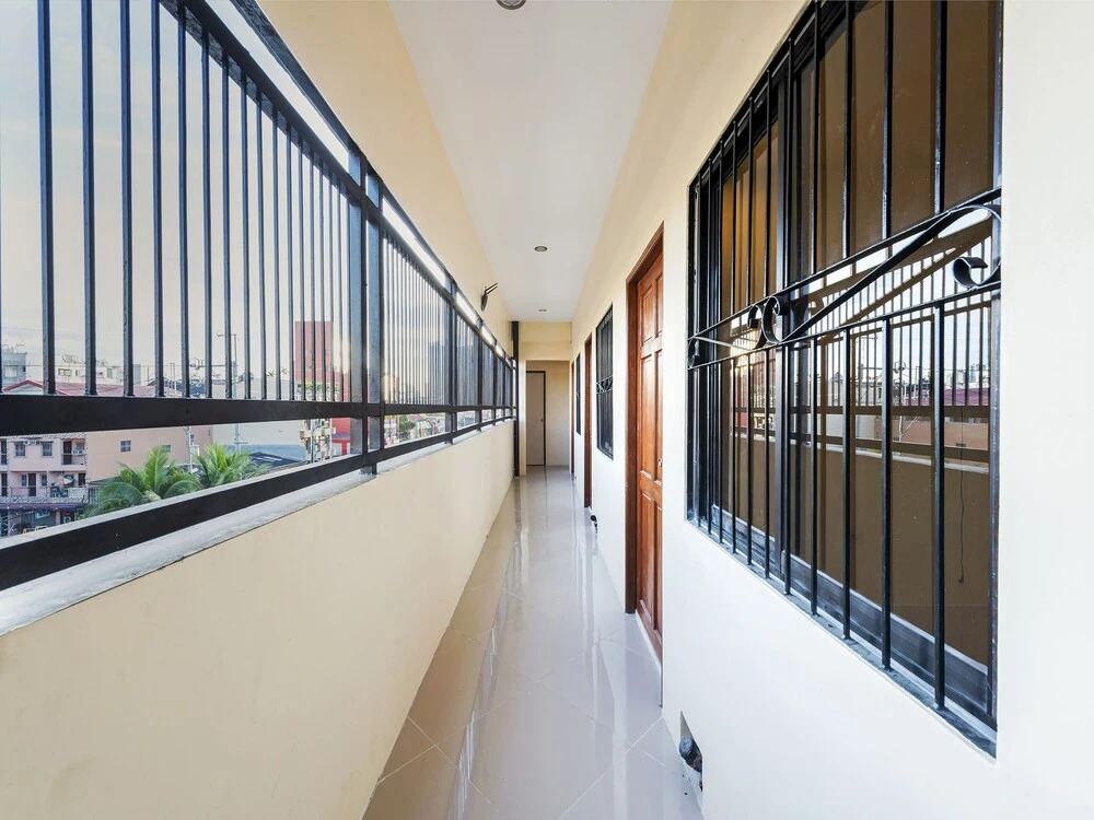 V-Cat Apartelle by OYO Rooms