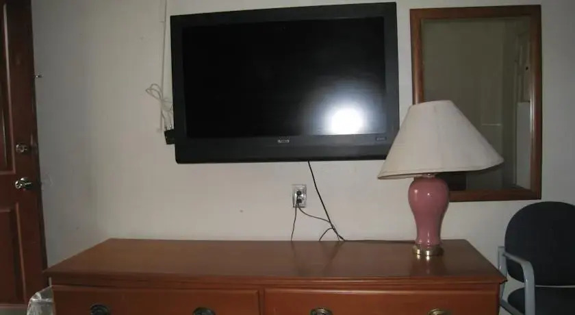 Shamrock Motel