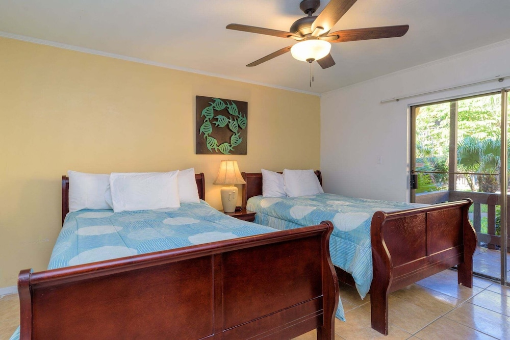 Tiki 135 - Spacious 1br Condo Sleeps 4 Near Beach 1 Bedroom Condo