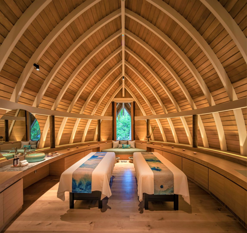 Emerald Faarufushi Resort & Spa - Deluxe All Inclusive