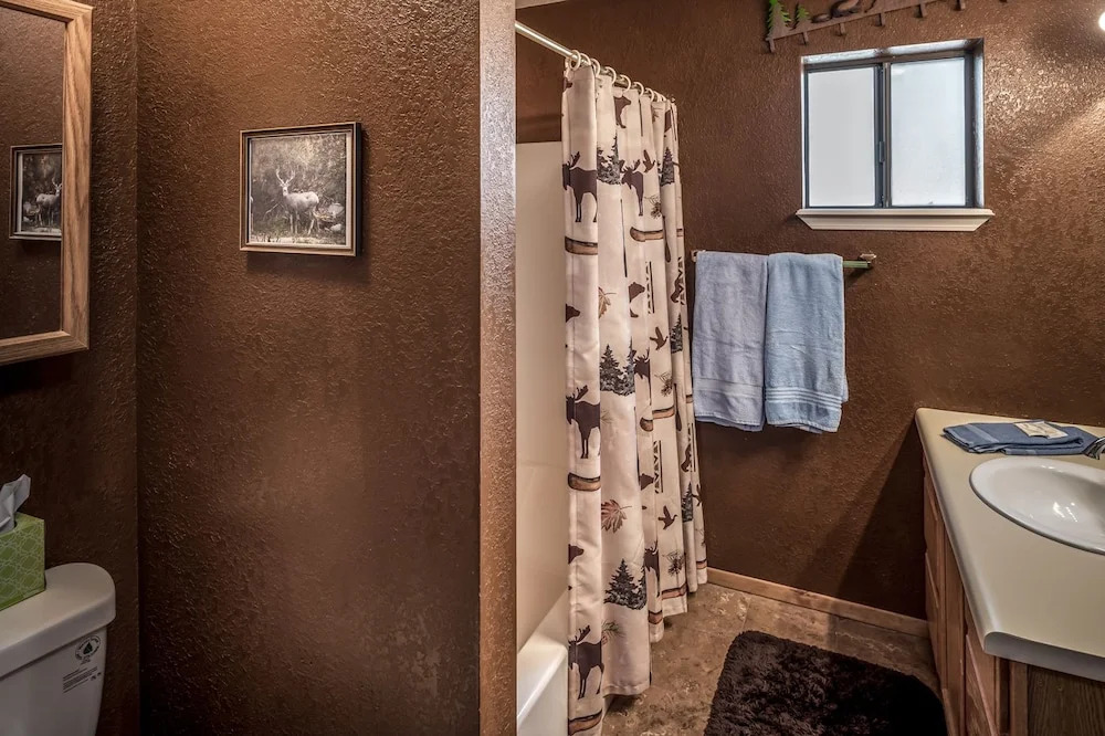 Ruidoso River Park - Two Bedroom Cabin