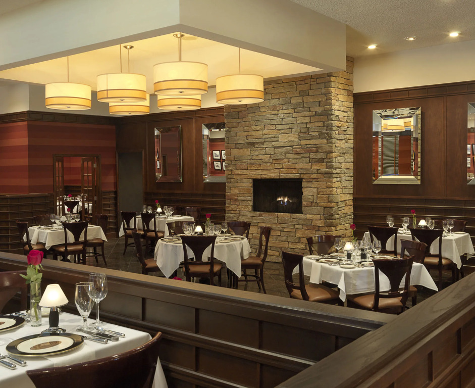 DoubleTree by Hilton Collinsville/St.Louis