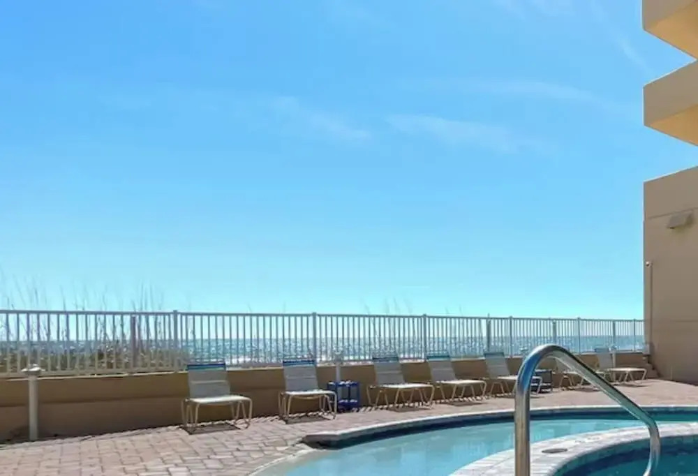 Crystal Shores West 1103