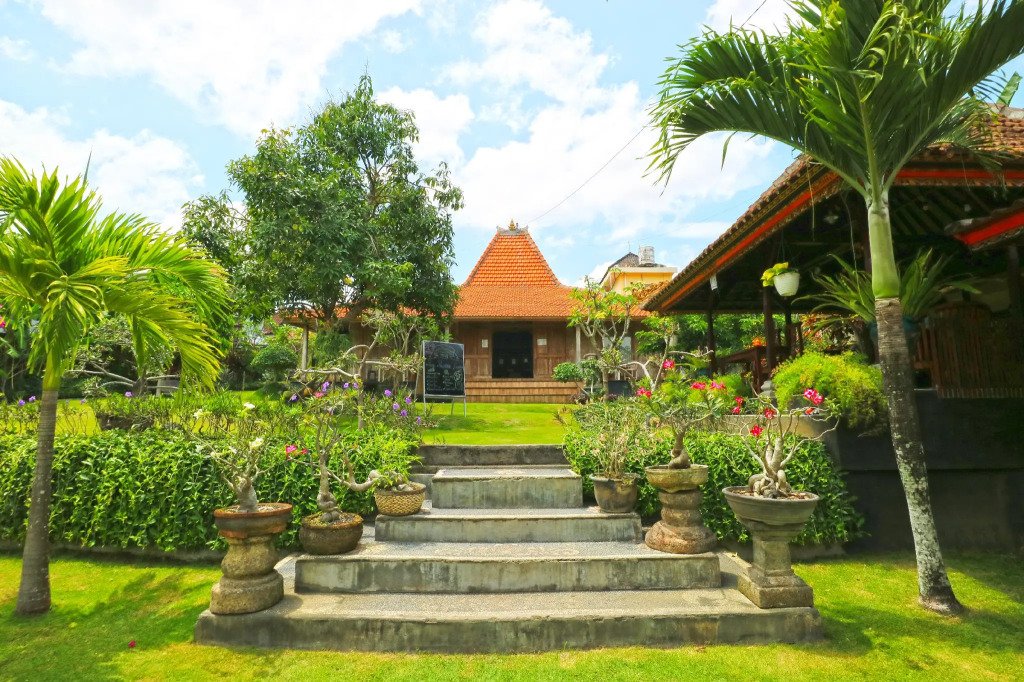 Damar Emas Guesthouse