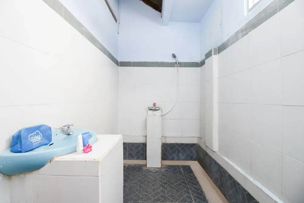 Airy Eco Pantai Senggigi Lombok