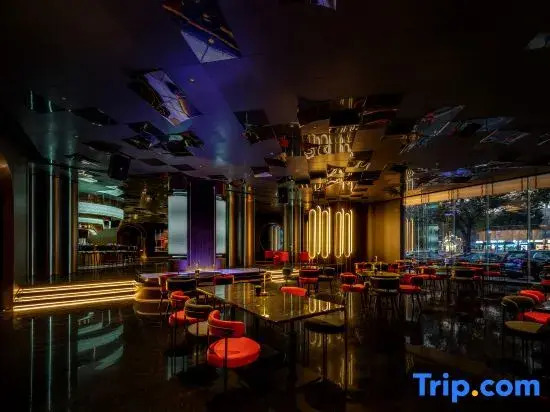 Vanmo Hotel