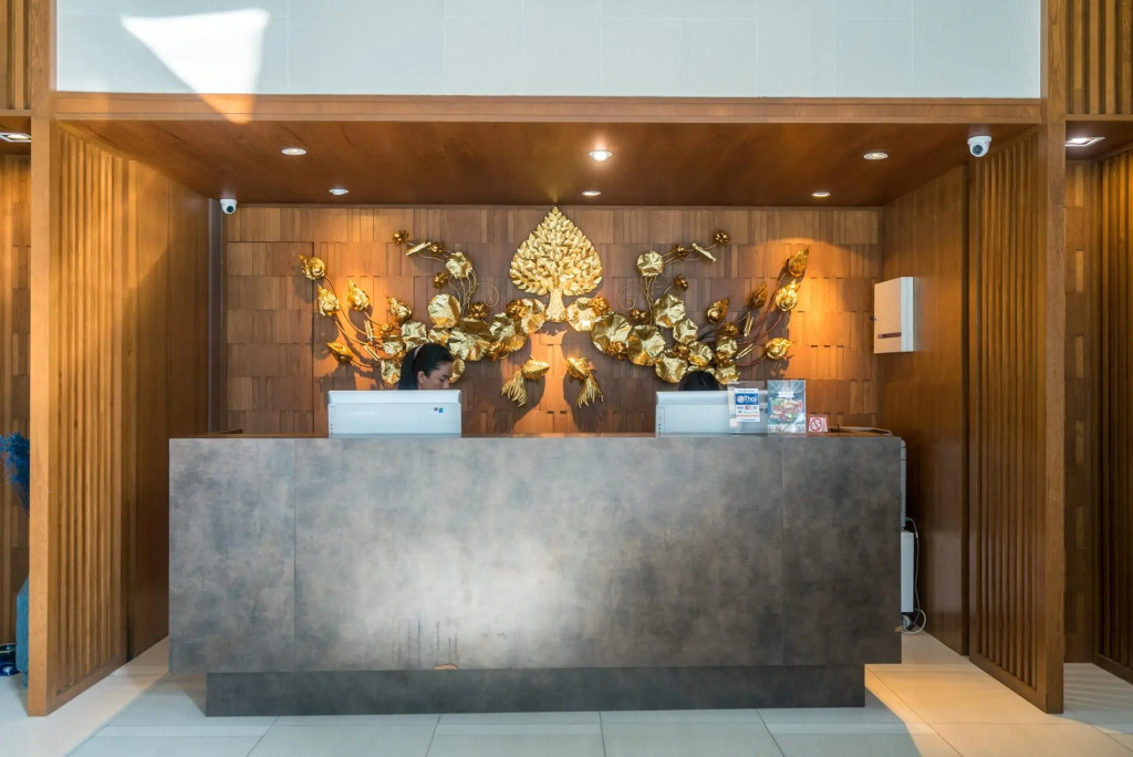 Pool access duplex in Surin condo for 4 people