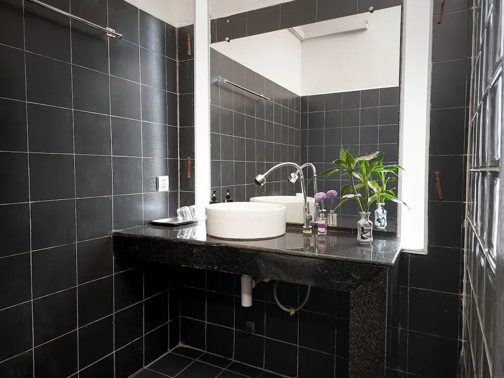 Emeraldgems Premium Residence