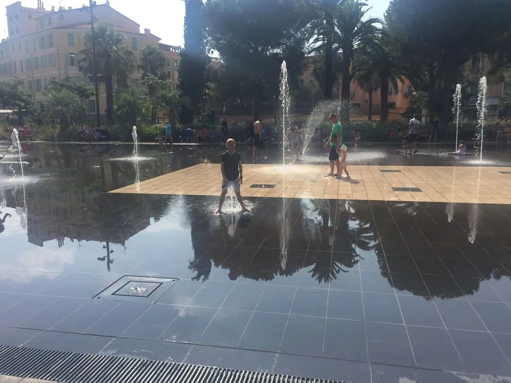 Stay in the heart of Nice
