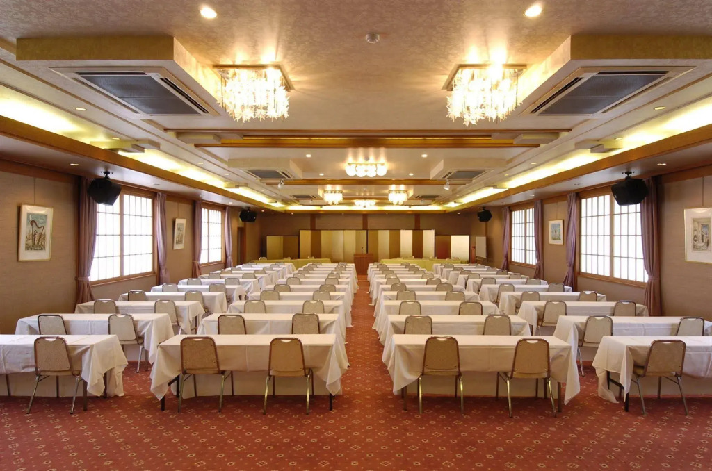Aso Plaza Hotel