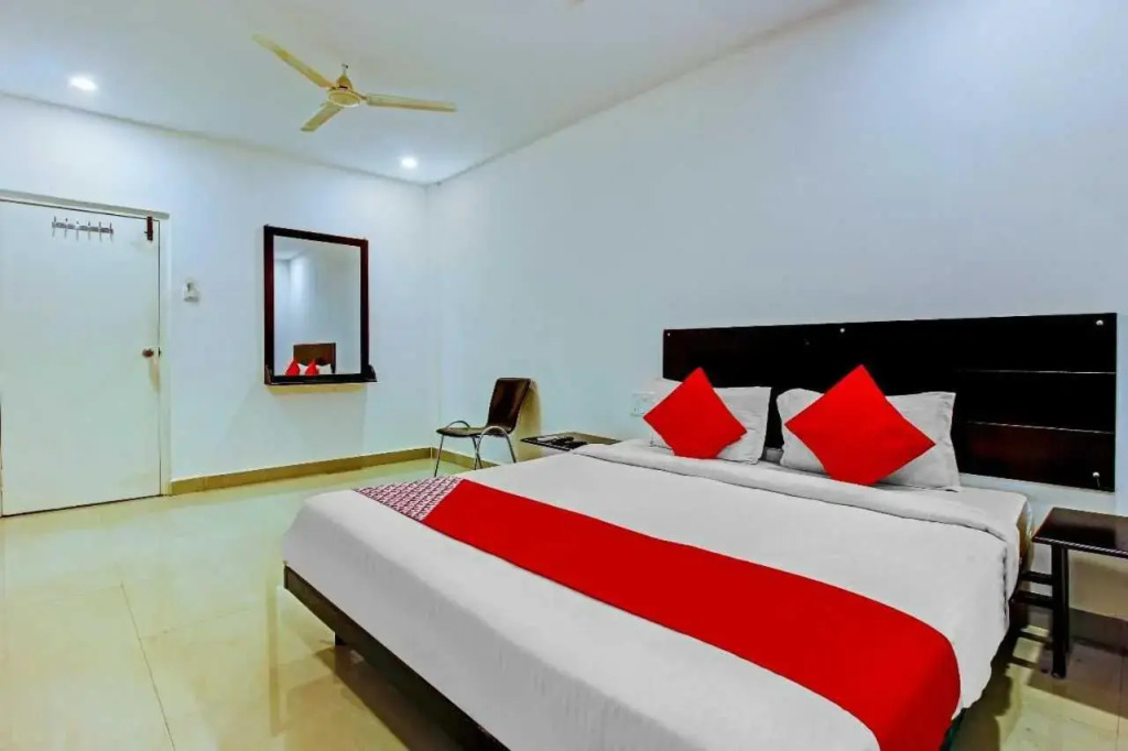 Hotel Meridian Grand