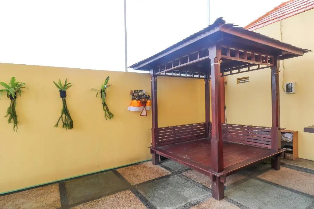 OYO 2234 Dewi Uma House