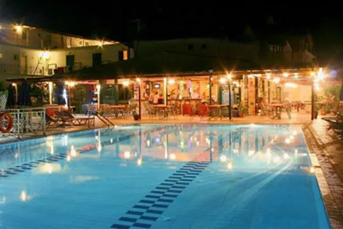 Rainbow Aparthotel
