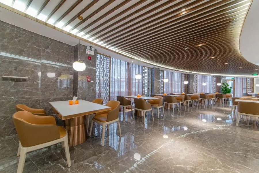 Airport Grand Hotel