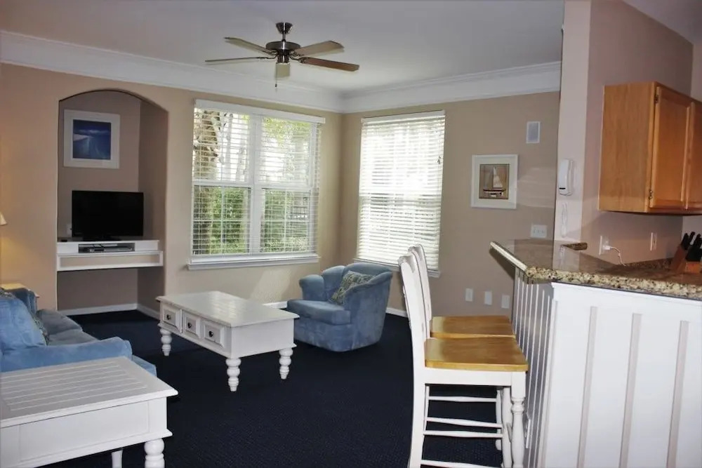 Runaway Beach Club 9102 - Two Bedroom Condo