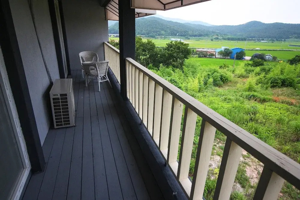 Buan Gyeokpo JAZZ Motel and Pension