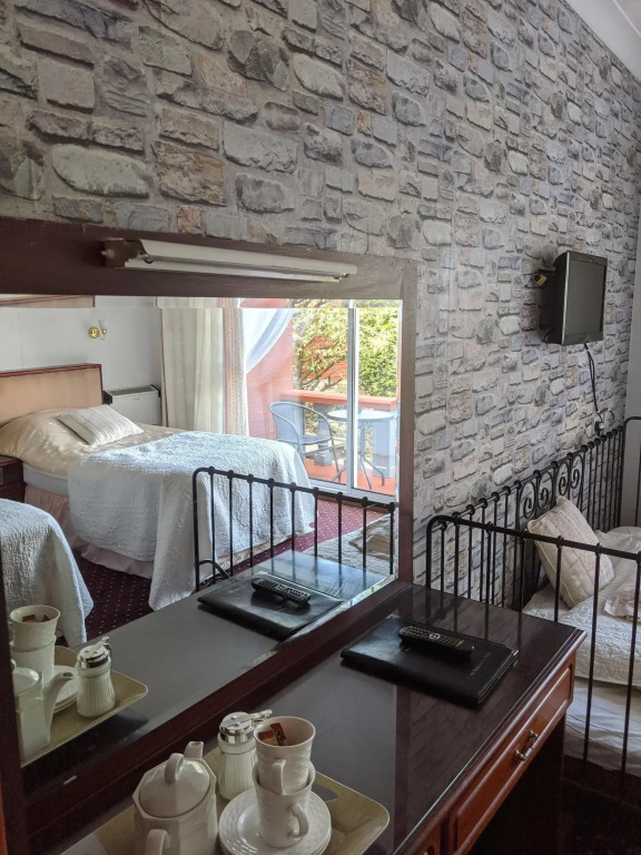Balmoral Lodge Hotel