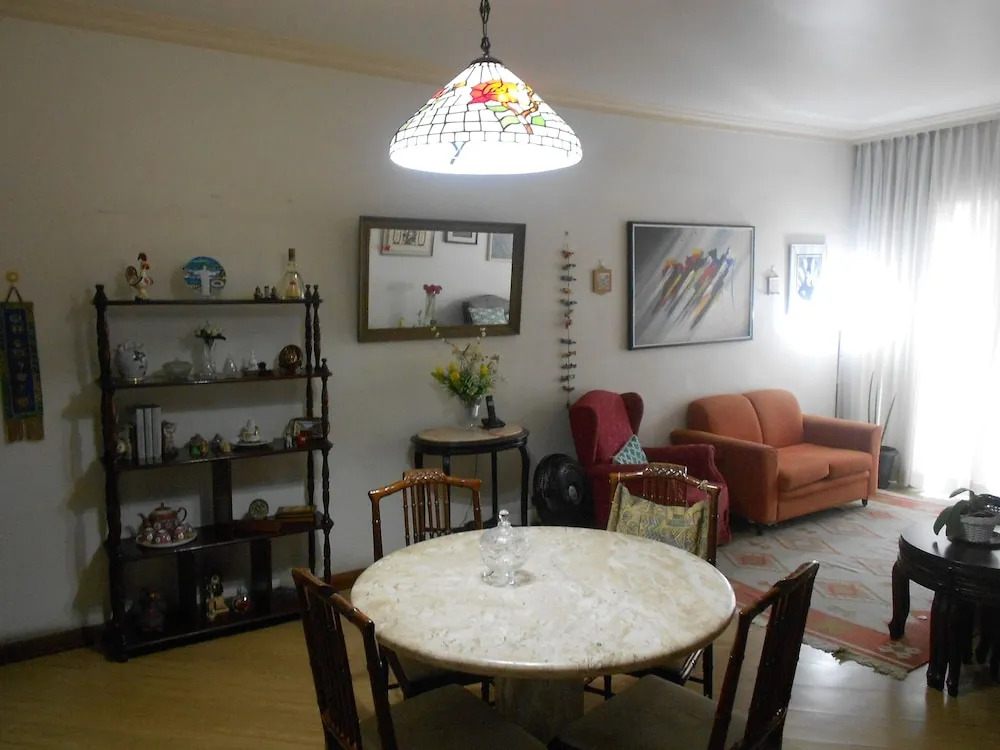 Gohouse - Loureiro 102