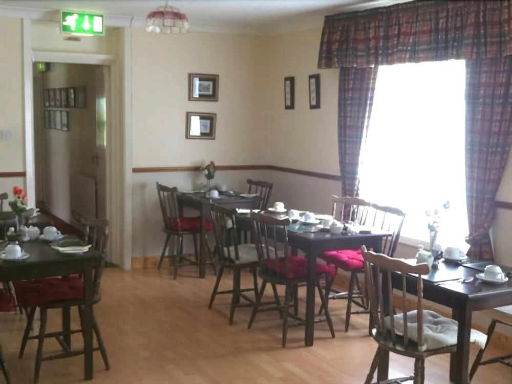 Coral Gables Guesthouse & Campsite