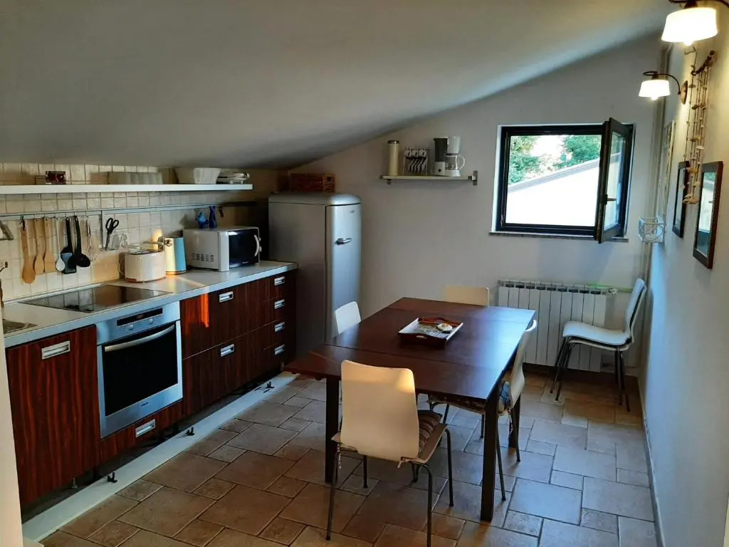 Nice, cosy studio apartment with shared outdoor pool