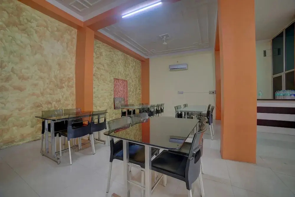 Shri Sai Paradise Hotel & Restaurant