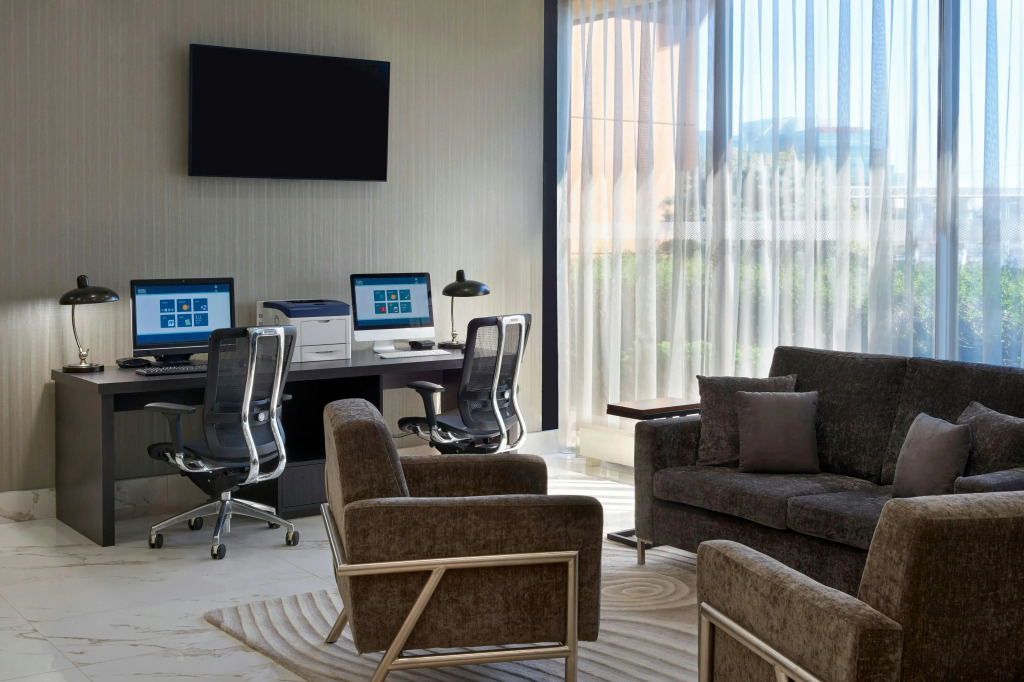 Econo Lodge Inn & Suites Toronto Airport