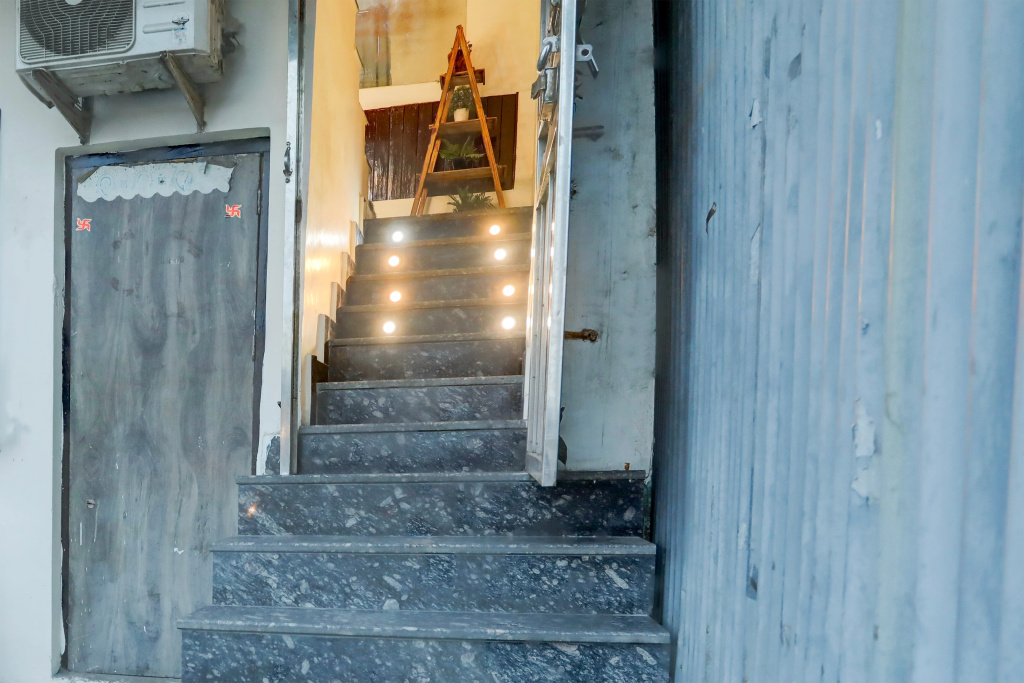 HOTEL O SHIPRAJ INN