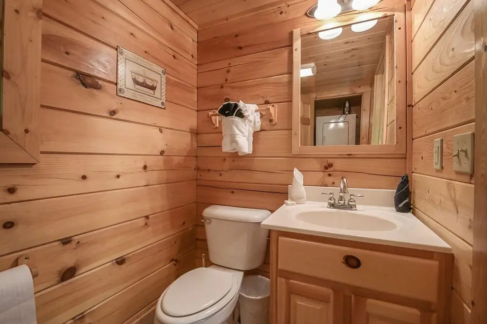 Lakeside Hideaway by Eagles Ridge Resort