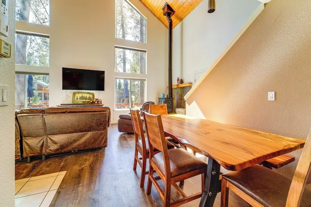Private Beach On-site! Soda Springs Cabin