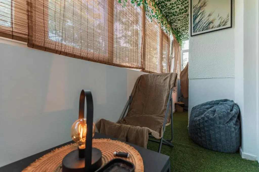 Jungle Apartment 15 Min Walk to Beach & Downtown