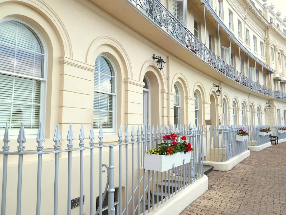 Hesketh Crescent Apartment