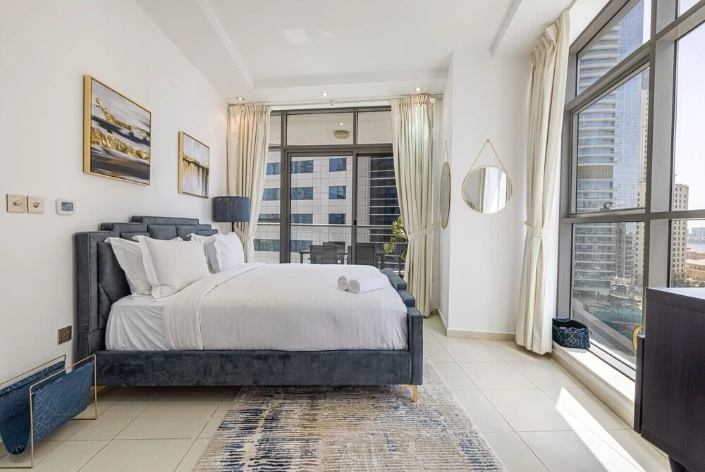Amazing 1br Dubai Marina, Sea View, Metro Nearby
