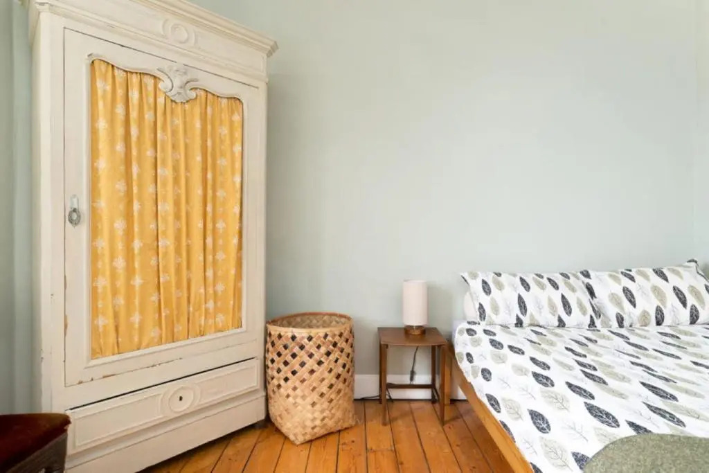 425 Quirky and Charming 2 Bedroom Seaside Apartment in Portobello