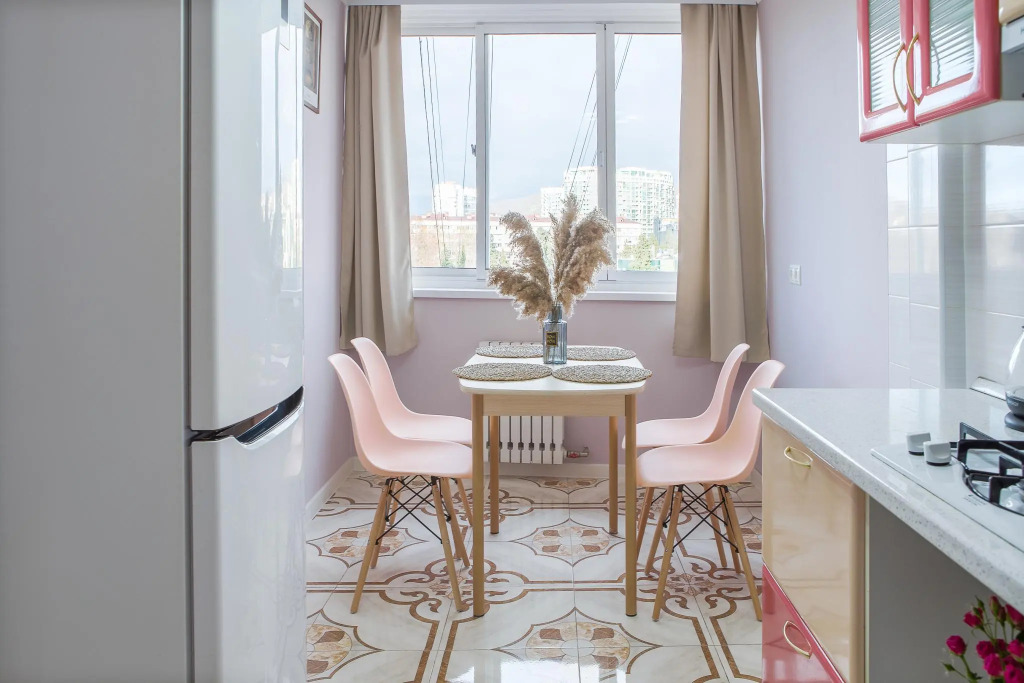 MyHome YourHome (МайХоум ЙоХоум) на улице Островского 67