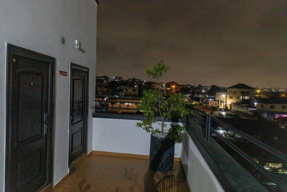 1 Bed Furnished Apartment - Wifi, Aircon, Security