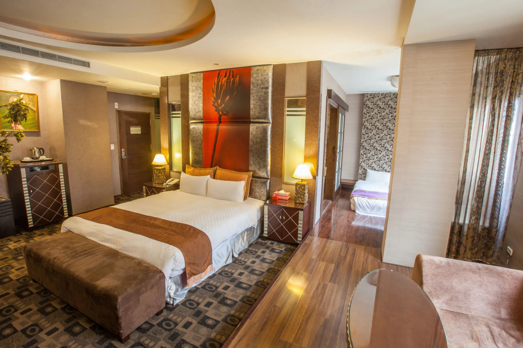 Spring Breeze Hotel