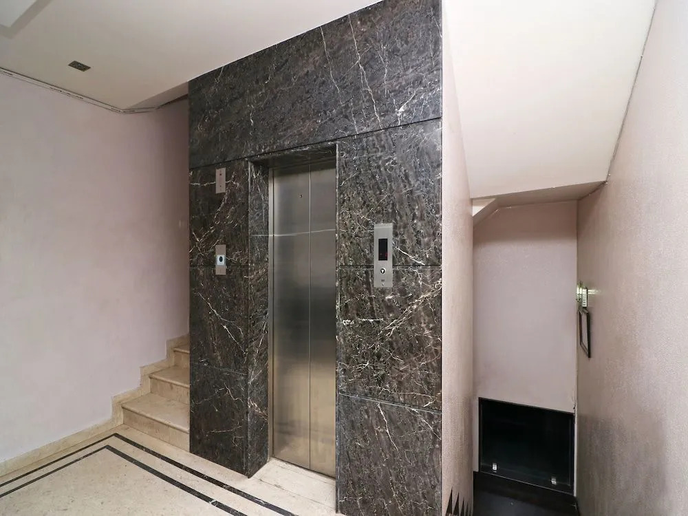 OYO 15503 Corporate House