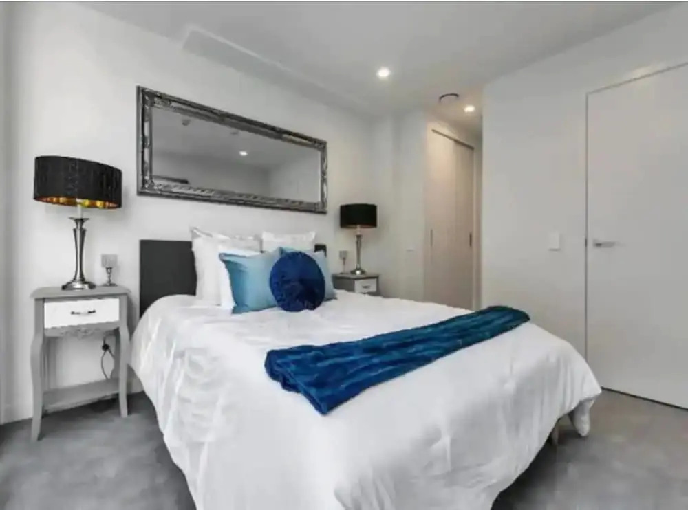 Stylish 2-Storey Retreat With Parking Zodiak Stays