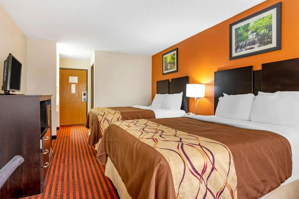 Rodeway Inn Coopersville