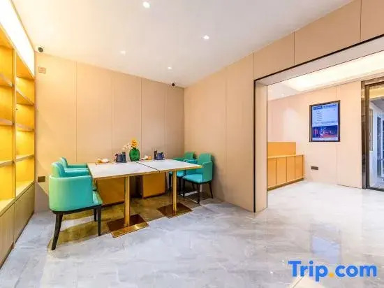 Yilong Ruiyun Hotel Wuhan Zhongnan Road Subway Station Branch