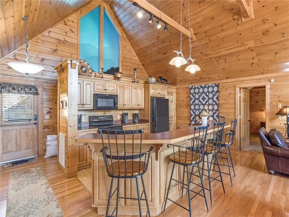 Bear Slide 4 Bedroom Home with Mountain View