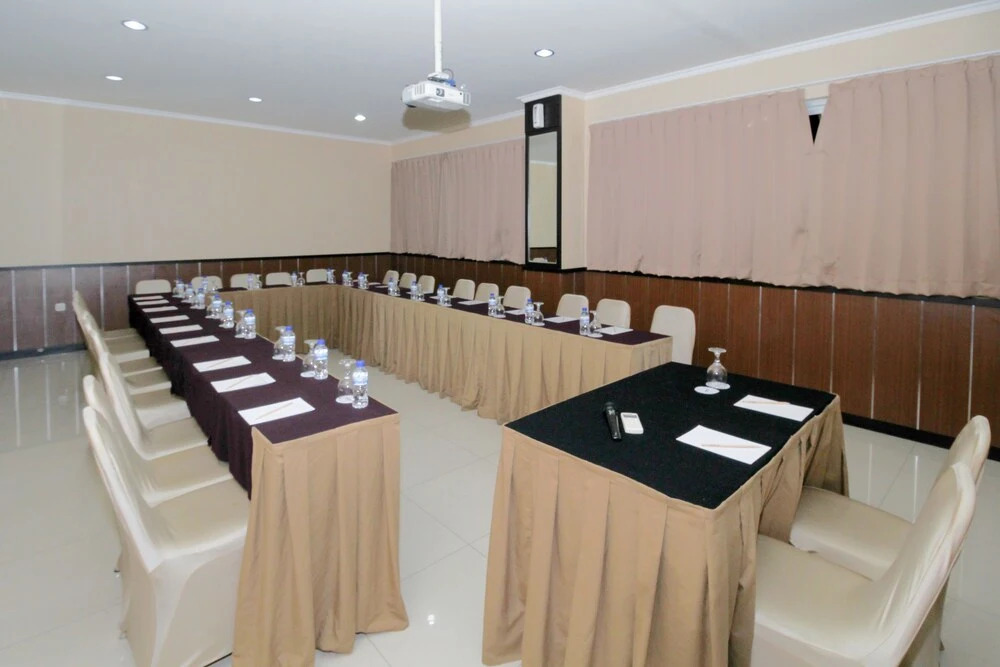 Airy Premier Tunjungan Walikota Mustajab 29 Surabaya